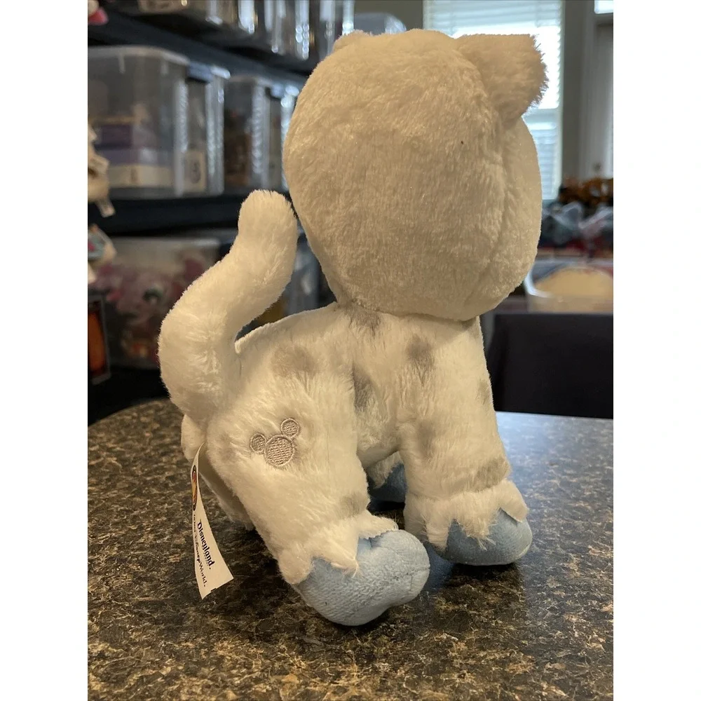 Disney Parks Expedition Everest‎ Yeti White Snow Leopard Cat Hidden Mickey Plush